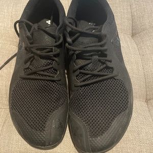 Vivo barefoot shoes 35L